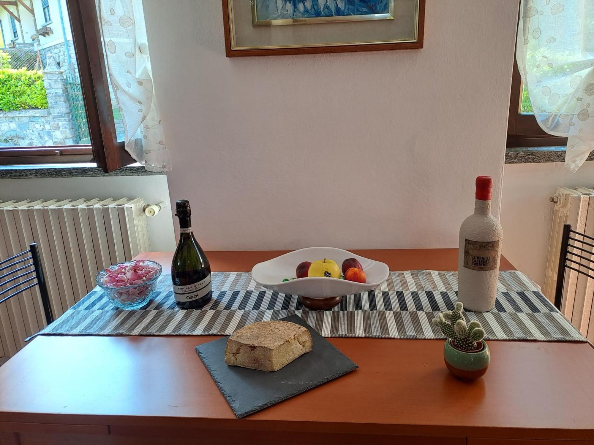 Mansardhouse Zona Bellagio Apartment Magreglio Luaran gambar